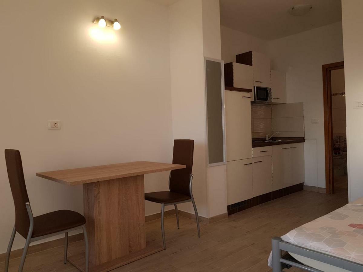 Studio Apartment Matija Podstrana Exterior photo